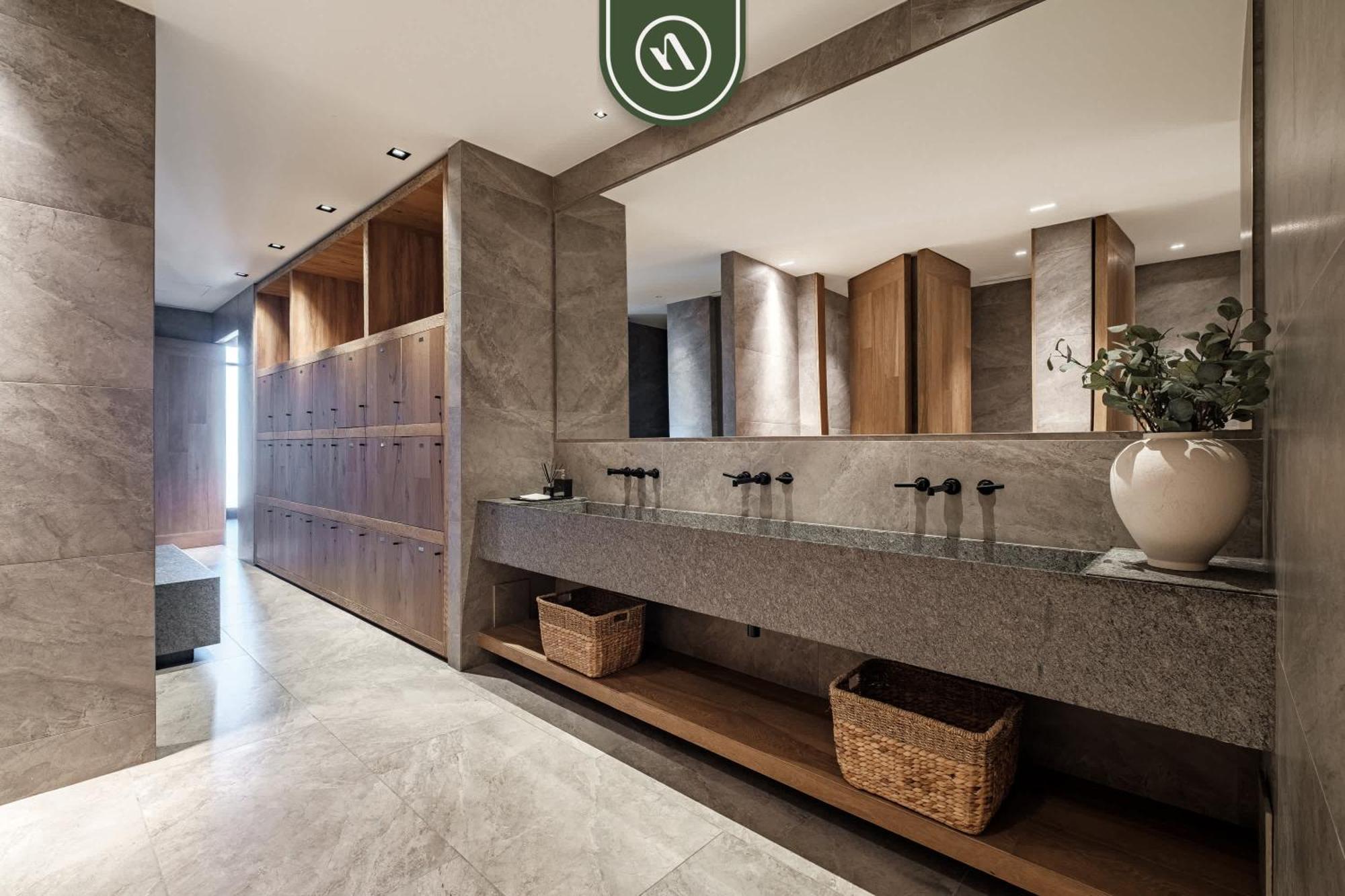 Apartment Overlooking The Revolution Monument *